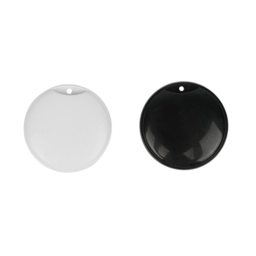 Black and white GPS tag